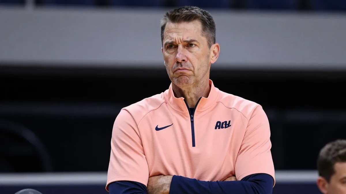 With the Atlanta Hawks mired in a five-game losing streak, including a 140-89 loss to the Knicks, we examine three...